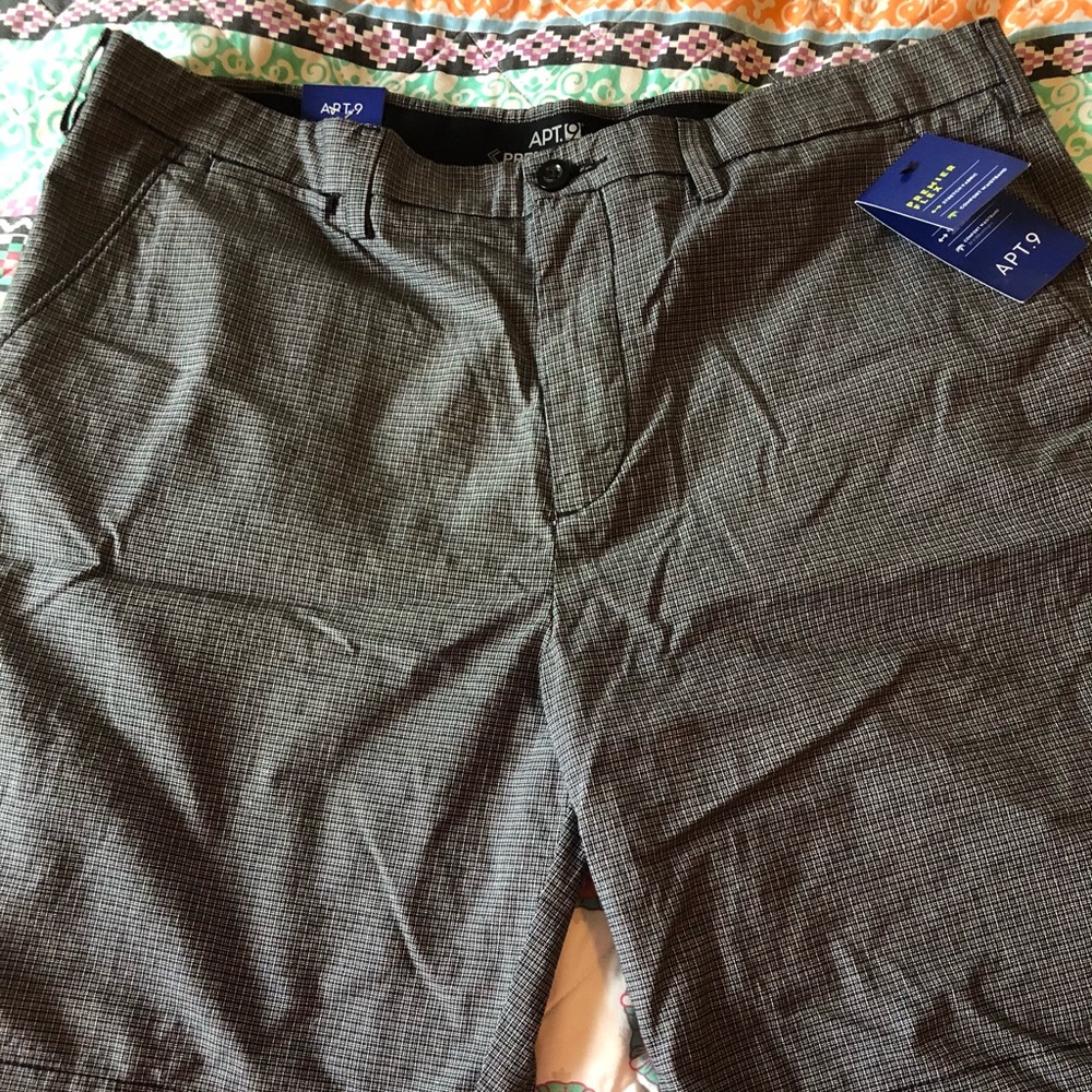 Apt 9 Men’s shorts size 38